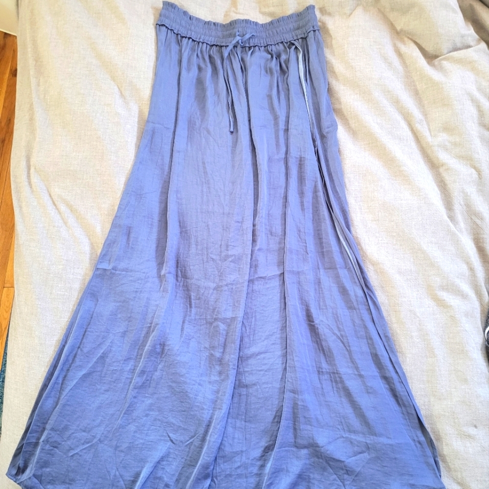 Silky maxi skirt